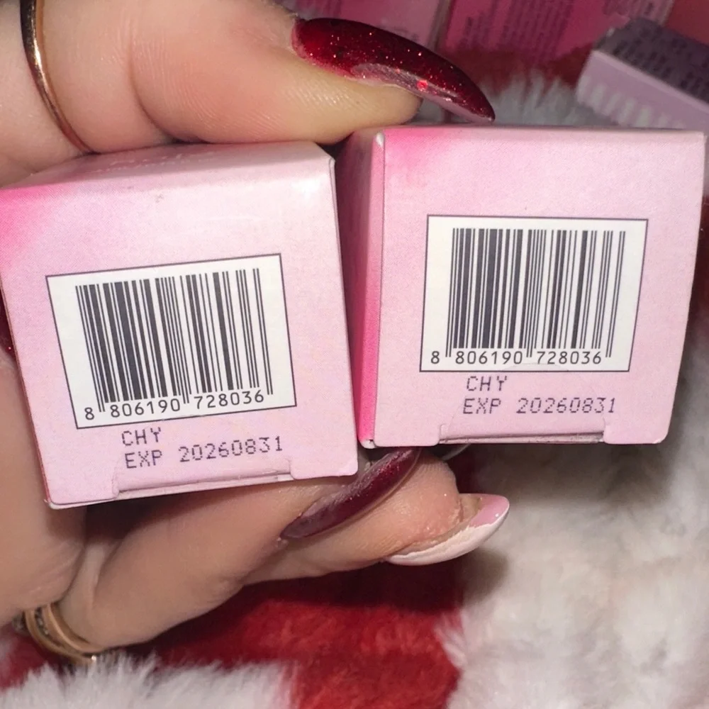 Kaja Juicy Glass Instant Hydrating & Plumping Lip Oil - Grape Glowtini - 2NIB